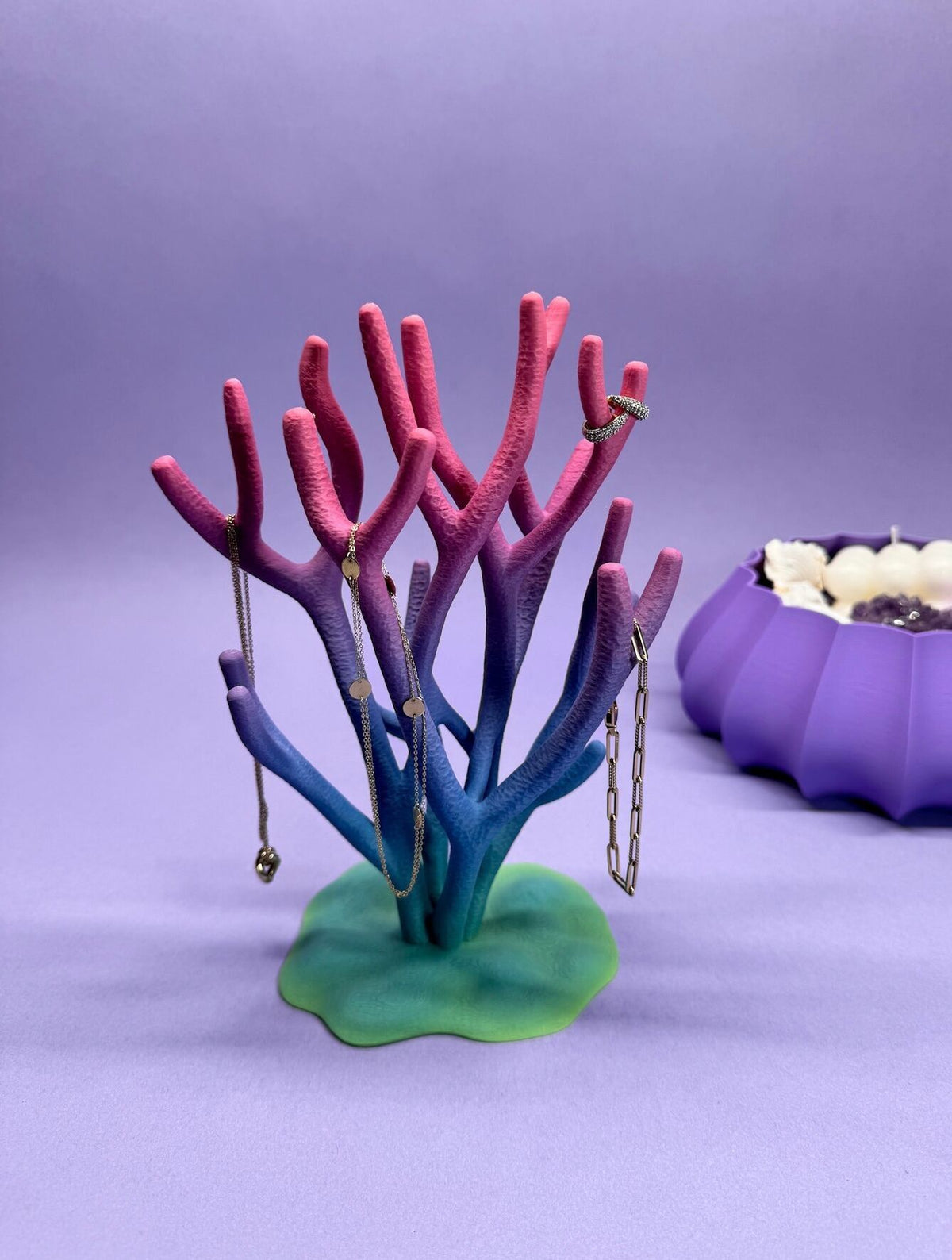 Présentoir à bijoux corail — Benjamin Schwalm