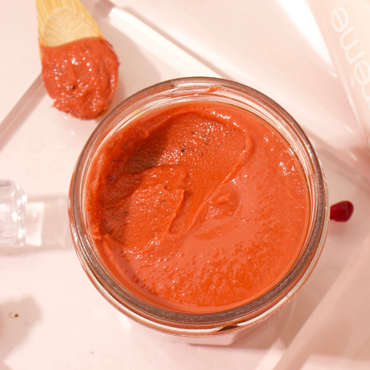 Gommage corps lissant – Fraise & Grenade
