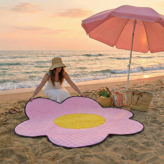 Couverture de pique-nique Flower Power rose en forme de fleur sur la plage
